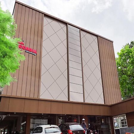 ホテルAccadia Residency Kochi エクステリア 写真