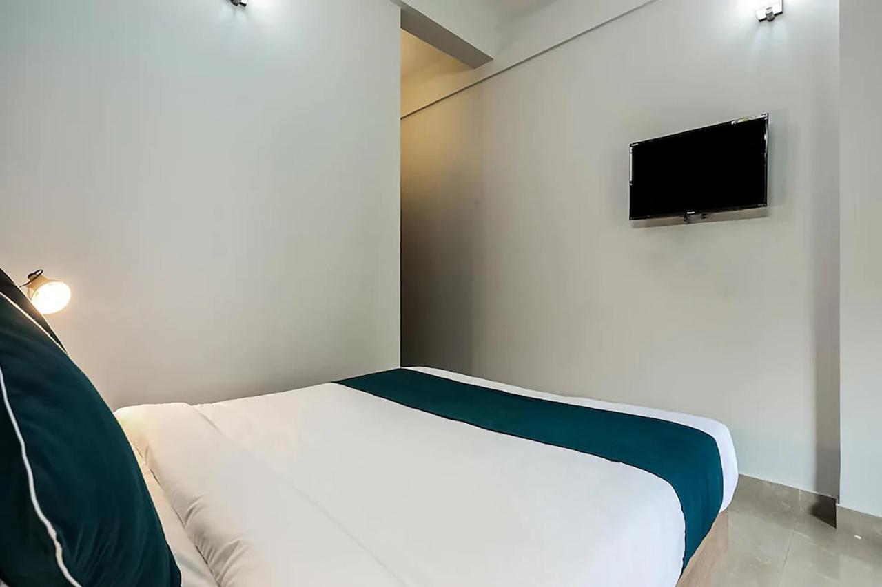 ホテルAccadia Residency Kochi エクステリア 写真