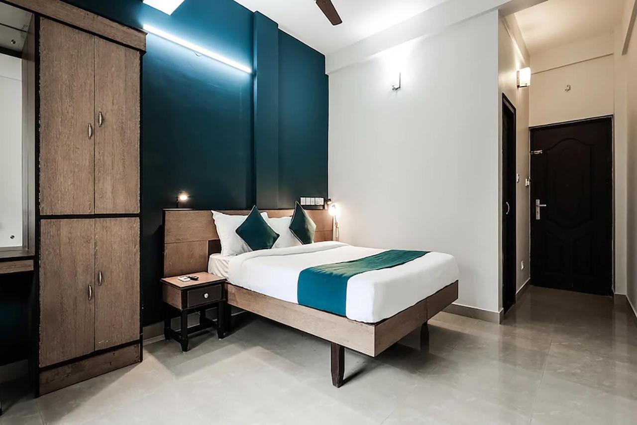 ホテルAccadia Residency Kochi エクステリア 写真