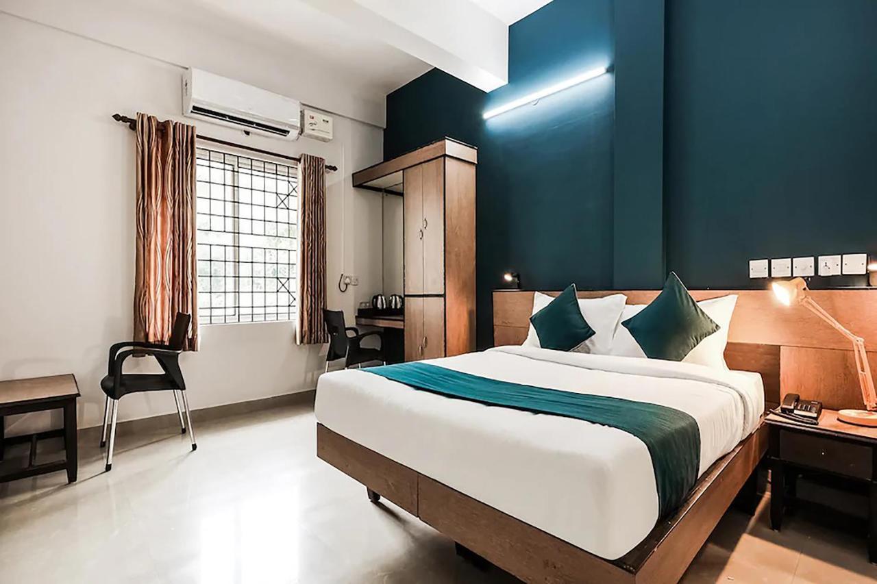 ホテルAccadia Residency Kochi エクステリア 写真